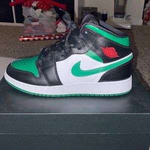 Air Jordan 1 GS Mid